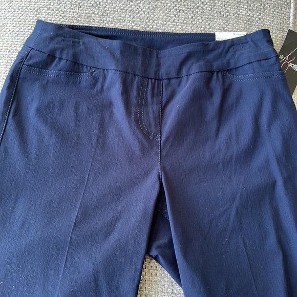 NWT Slim-Sation skimmer pants - Picture 4 of 4